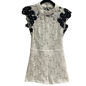 San Joy - Black & White Open Back Romper - Women’s Size M